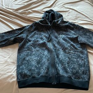 Nike Basketball Hoodie . Size large. Loose fit. Brand new with tags . Retail 120